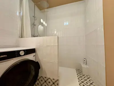 Salle de bains dans l'établissement Le Montébello SCLS - Wifi, Climatisation, Parking