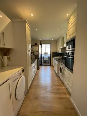 Cuisine ou kitchenette dans l'établissement T3 pièces lumineux à à 1 min de la plage Quartier Palm Beach Cannes