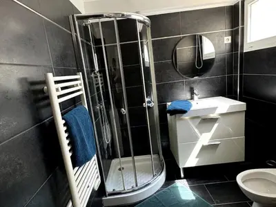 Salle de bains dans l'établissement Grand Studio Centre Cannes
