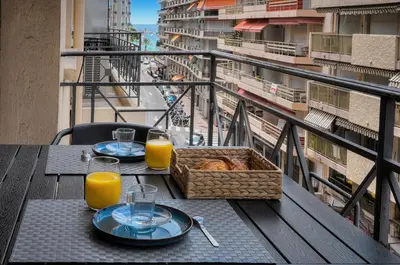 Balcon ou terrasse dans l'établissement Moderne 2 chambres TERRASSE, MARTINEZ CARLTON A2B249