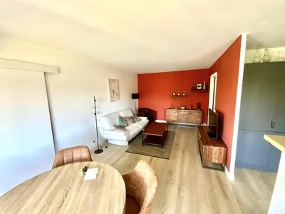 Cuisine ou kitchenette dans l'établissement Antibes t3