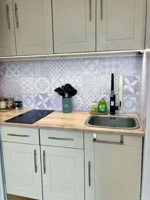 Cuisine ou kitchenette dans l'établissement Cannes Centre Apartment 2-Room by Palais des Festivals & Beach