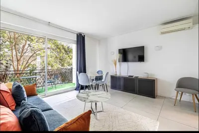 Télévision ou salle de divertissement dans l'établissement Appartement disign CLUB B