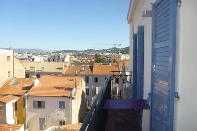 Vue générale sur la montagne ou vue sur la montagne depuis l'appartement