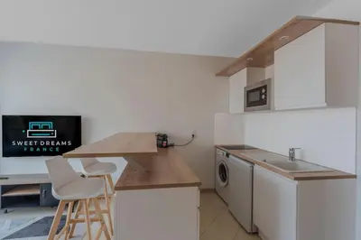 Cuisine ou kitchenette dans l'établissement Le Grand Hôtel -Centre Croisette