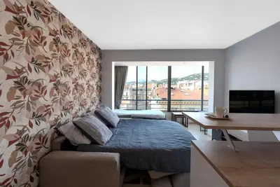 Un ou plusieurs lits dans un hébergement de l'établissement Le Grand Hôtel -Centre Croisette