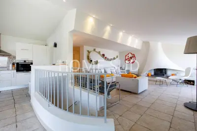 Cuisine ou kitchenette dans l'établissement Votre maison de vacances dans un écrin de verdure - Cannes