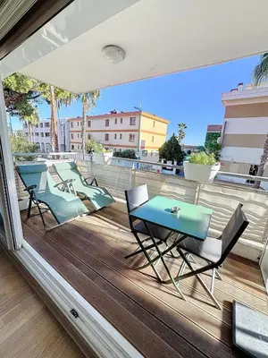 Plan de l'établissement Beau studio bord de mer à Villeneuve Loubet French Riviera