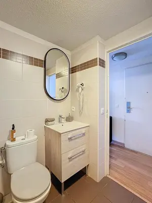 Plan de l'établissement Beau studio bord de mer à Villeneuve Loubet French Riviera