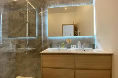 Salle de bains dans l'établissement 06CJ Beautiful apartment in the heart of Cannes