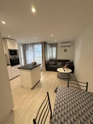 Cuisine ou kitchenette dans l'établissement Residence Graziella Appartement 100