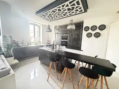 Plan de l'établissement Appartement Haut Standing 5 pièces Cannes centre