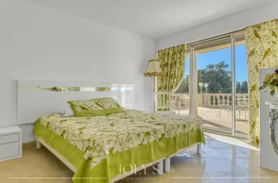 Un ou plusieurs lits dans un hébergement de l'établissement Villa d'architecte Super Cannes - Vue panoramique