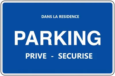Certificat, récompense, panneau ou autre document affiché dans l'établissement 2 pièces lumineux, proche plage, parking, clim, hippodrome