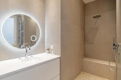Salle de bains dans l'établissement REF 1975 - Cannes Center - Croisette
