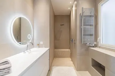 Salle de bains dans l'établissement REF 1975 - Cannes Center - Croisette