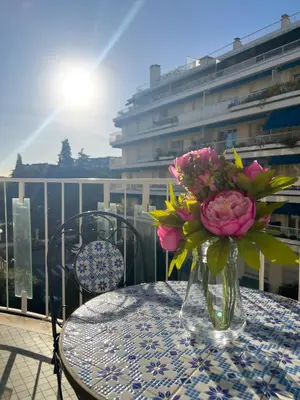 Balcon ou terrasse dans l'établissement Calme et centrale avec balcon ensoleillé