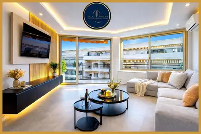 Coin salon dans l'établissement Prestige Maubourg & Exclusive Sea View Terrace