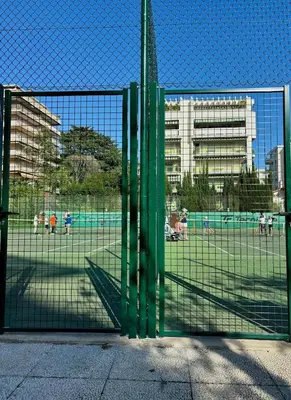 Tennis ou squash au sein de l'appartement ou à proximité
