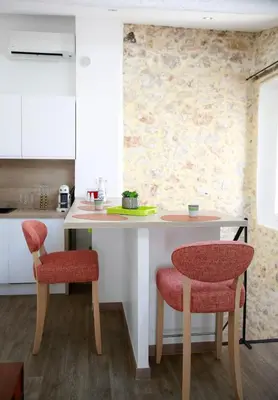Cuisine ou kitchenette dans l'établissement Charmante maison Provençale