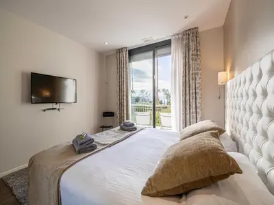 Un ou plusieurs lits dans un hébergement de l'établissement Appt Exclusif - 4BR 8P- Parking - Croisette