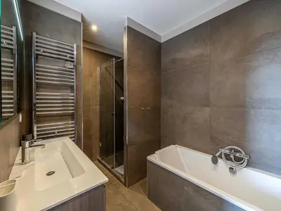 Salle de bains dans l'établissement Appt Exclusif - 4BR 8P- Parking - Croisette