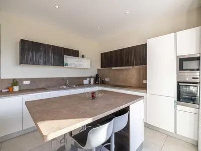 Cuisine ou kitchenette dans l'établissement Appt Exclusif - 4BR 8P- Parking - Croisette
