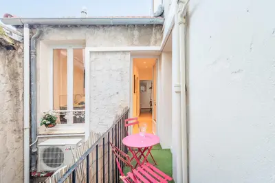 Balcon ou terrasse dans l'établissement Vieil Antibes, 3 min plage de la Gravette