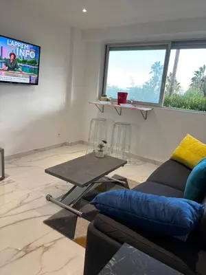 Télévision ou salle de divertissement dans l'établissement Studio Design mer