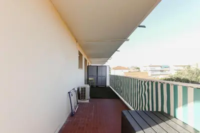 Balcon ou terrasse dans l'établissement Appartement à Antibes avec terrasse ensoleillée