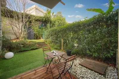 Jardin de l'établissement FRGK 'Diane Elegance and Comfort in Antibes'