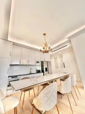 Cuisine ou kitchenette dans l'établissement Luxueux 3 chambres BALCON, CARRE D'OR- COEUR DE CANNES A3B129