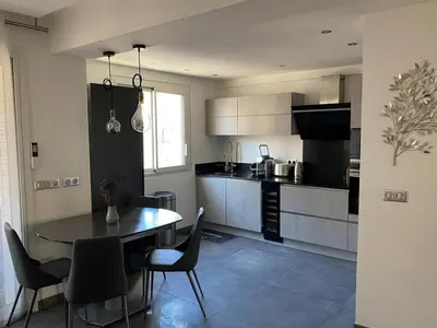 Cuisine ou kitchenette dans l'établissement Appartement MIRAMAR 5 couchages