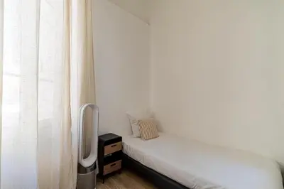 Un ou plusieurs lits dans un hébergement de l'établissement 13 ANDRE2 - Very nice duplex apartment, 100m from La Croisette and beaches