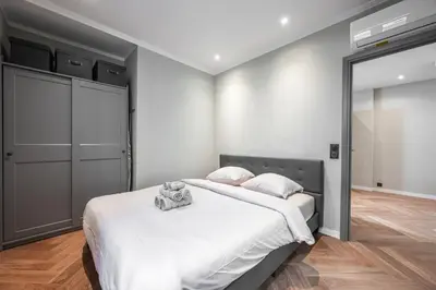 Un ou plusieurs lits dans un hébergement de l'établissement Bel appartement centre Cannes 1min de la Croisette