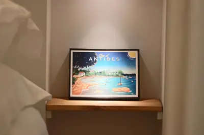 Plan de l'établissement Séjour de luxe au Vieil Antibes & proche plage