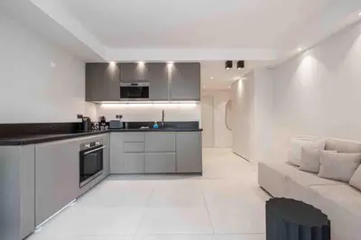 Cuisine ou kitchenette dans l'établissement Pasteur Luxury apartment la Croisette