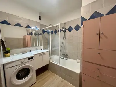 Salle de bains dans l'établissement T2 Le COLOMBIER