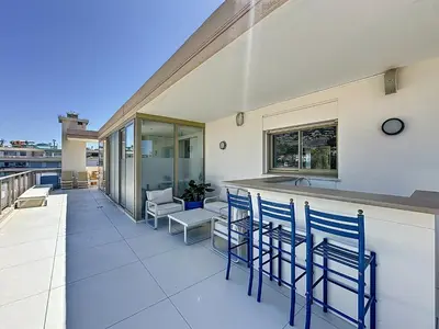 Plan de l'établissement Penthouse 2-Bedroom apartment with 360º views and parking
