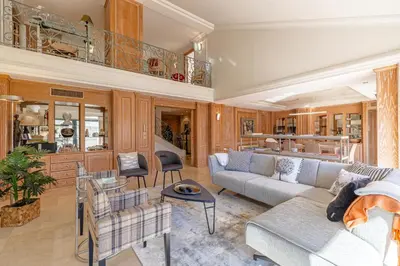 Coin salon dans l'établissement REF 823 - Cannes Center - Duplex apartment for rent