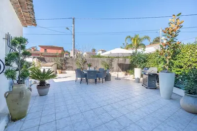 Balcon ou terrasse dans l'établissement Villa cap d 'Antibes Salis Beach 30 meters