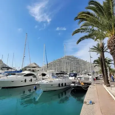 Lovely studio in Marina Baie des Anges
