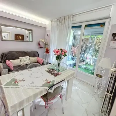 Cosy 1 bedroom Republique 236