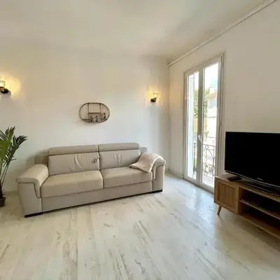 Appartement moderne à Juans les Pins de 60 m² avec parking