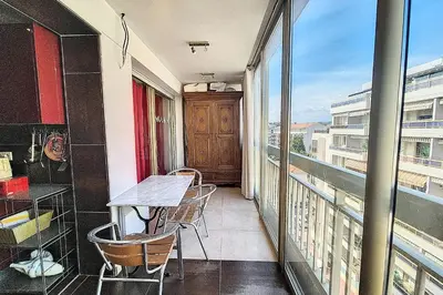 Balcon ou terrasse dans l'établissement HENRI CAMILLE REAL ESTATE - Kent - Huge 2 bedrooms appt - 5 min Croisette