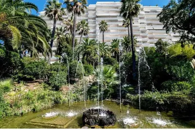 Jardin de l'établissement L'Alexandra - 4 pers - Parking - Aperçu mer