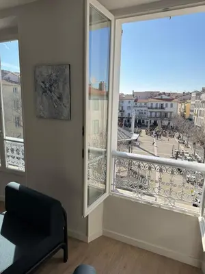 Balcon ou terrasse dans l'établissement #301- Heart of Vieil Antibes - Place Nationale-High-End Newly Renovated & Furnished Appartment