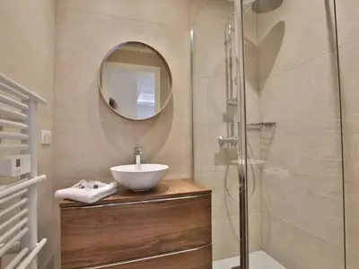 Salle de bains dans l'établissement Apartment in Antibes near Sandy Beaches