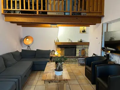 Coin salon dans l'établissement Maison de famille idéale pour vacances sur la côte d'azur