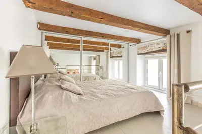 Un ou plusieurs lits dans un hébergement de l'établissement Heart of Cannes Luxury Stay - Steps from Beach & Palais